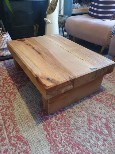 Handgefertigter couchtisch aus - handgefertigter,