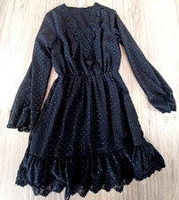 leichtes festliches Kleid langarm Gr. 34 schwarz v. H&M Stickerei