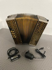 Akkordeon selbstspielend mit - akkordeon,