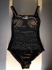 LASCANA Badeanzug 38D mit weißen Pünktchen und Shaping-Effekt