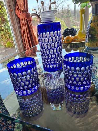 Wunderschöne blaue karaffe - wunderschöne,