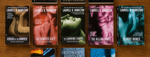 Laurell hamilton anita - laurell, –