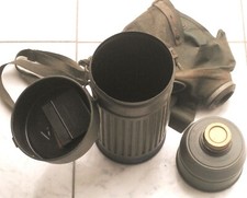 Sehr alte Auer Gasmaske in