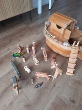 Arche mit Ostheimer Tieren