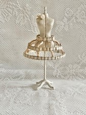Alte Puppenstube-Schneiderpuppe-Miniatur-shabby Frankreich-Brocante