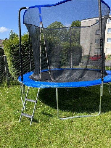 Trampolin - ,