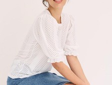 Neu Lochstickerei Shirt mit Volants Gr. 40/42 Weiß Damenshirt Top Bluse Tunika