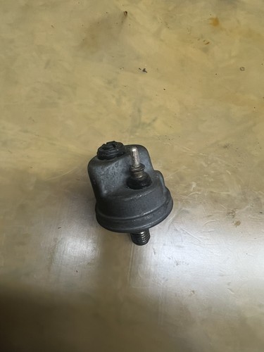 Mercedes 190 öldruckschalter - 190,