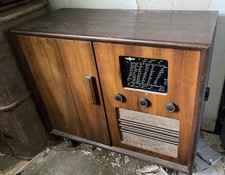 Strassfurter Imperial Alter Radio LP Schrank