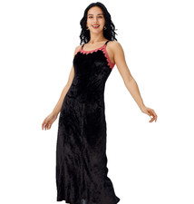  Nicki-Samtkleid Maxikleid