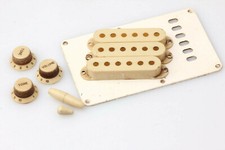 Aged compl. Plastic Assembly 57/62' SN Knobs fits Fender Strat®US/Vint.Mex Ser.