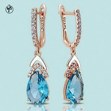 Ohrringe mit Blauem und