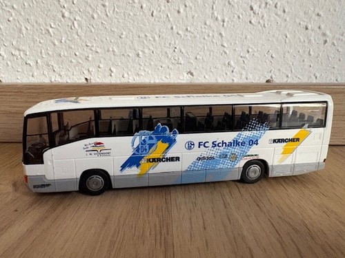 Mannschaftsbus schalke 04 - mannschaftsbus,