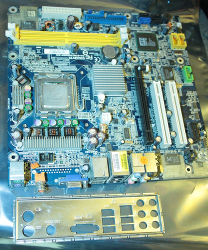 Gigabyte 8trc410mnf rh - gigabyte, ga-8trc410mnf-rh