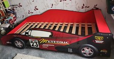 Autobett inkl. Lattenrost für kleine Ferrari - Fans mit LED - Beleuchtung  