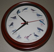Wanduhr mit vogelstimmen - wanduhr,