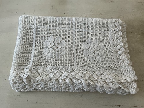 Alte häkeldecke tischdecke - häkeldecke,