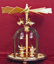 Blank Pyramide mit Engeln und Glasglöckchen