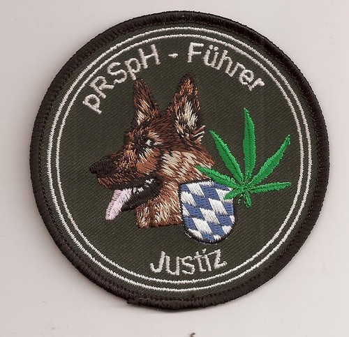 Rauschgiftspürhundeführer