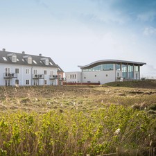 Nordseeurlaub auf Sylt | Hotelgutschein 6N + HP & Wellness für 2P | Top Deal