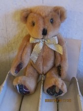 kleiner Teddy mit Zertifikat