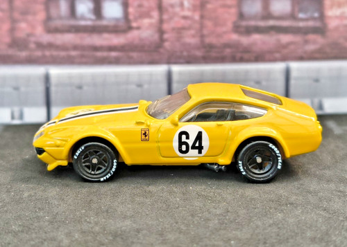 Hot wheels ferrari - hot, 365