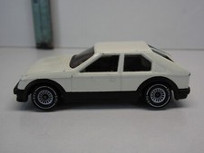 BO375- SIKU - 1047 - Opel Kadett SR creme