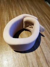 Cervicalstütze, neuwertig