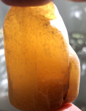 Jade -  von der Ostsee geschliffen in verschiedenen Farben und Grössen!