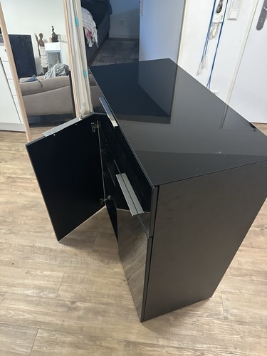 Kleiderschrank - ,
