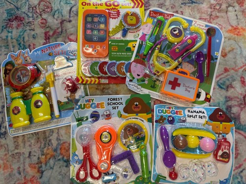 Hey duggee magazine set - duggee,