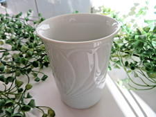 Wunderschöner Zahnputzbecher Porzellan Muscheldesign 7 x 9 cm