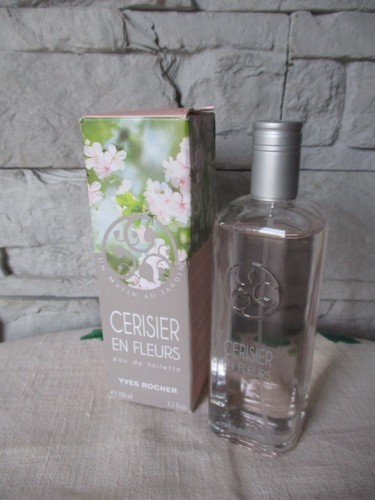 Cerisier flowers eau - en,