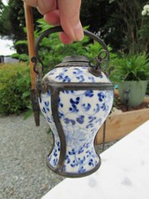 Alte asiatische Wasserpfeife -