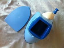 D126 Tupperware Mahlchef Käsereibe Nussmühle Parmesan Semmelbrösel blau reibe