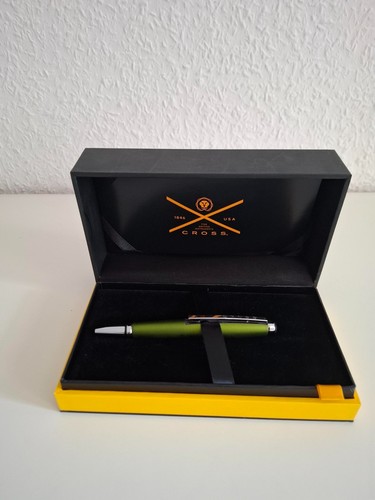 Der grüne cross rollerball - der, in