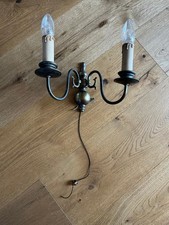 Wandlampe Vintage – Landhausstil aus antikem Messing, mit Schalter