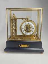 Französischer Stil Mystery Big Wheel Wasserturm Schwerkraft rollende Kugel Industrie Uhr