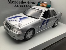 Modellautos 1:18 UT Models