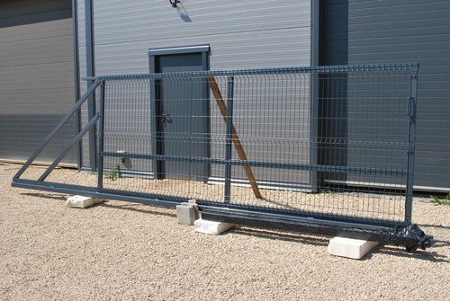 Freitragend schiebetor 500 x - freitragend,
