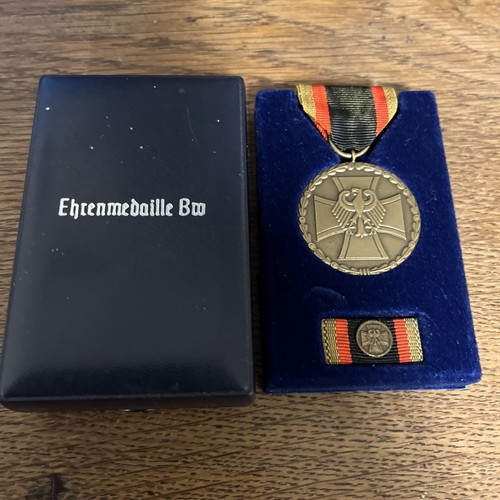Orden ehrenmedaille der - ,
