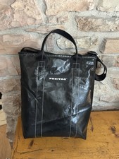 Freitag F75 Full Black