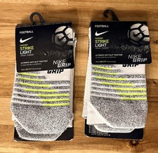 NIKEGRIP Strike Light