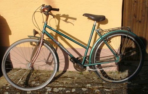Sehr gebrauchtes damenfahrrad - sehr,