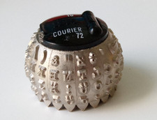 1x IBM GE982 Typen KUGELKOPF 10 Courier 72 Schrift DEUTSCH GERMAN