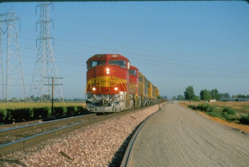 Atsf 107 bixler ca - atsf, gp-60,