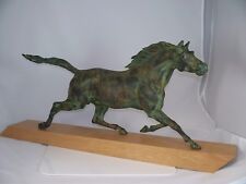 GROSSES METALL PFERD auf