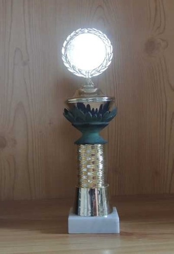 Trophäe pokal 27cm mit - pokal,