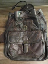 Rucksacktasche in Patchworkoptik mit Nebenfächern und passendem Brustbeutel