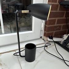  Verstellbare schwarze